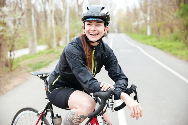 Guide d'achat d'un casque VTT pour femme : Conseils pour faire le choix !